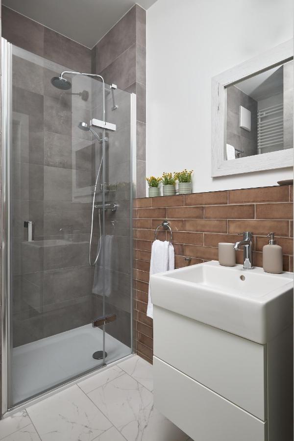 Apartament Maly Prl - Mlyn Maria - Art Apartments Breslavia Esterno foto